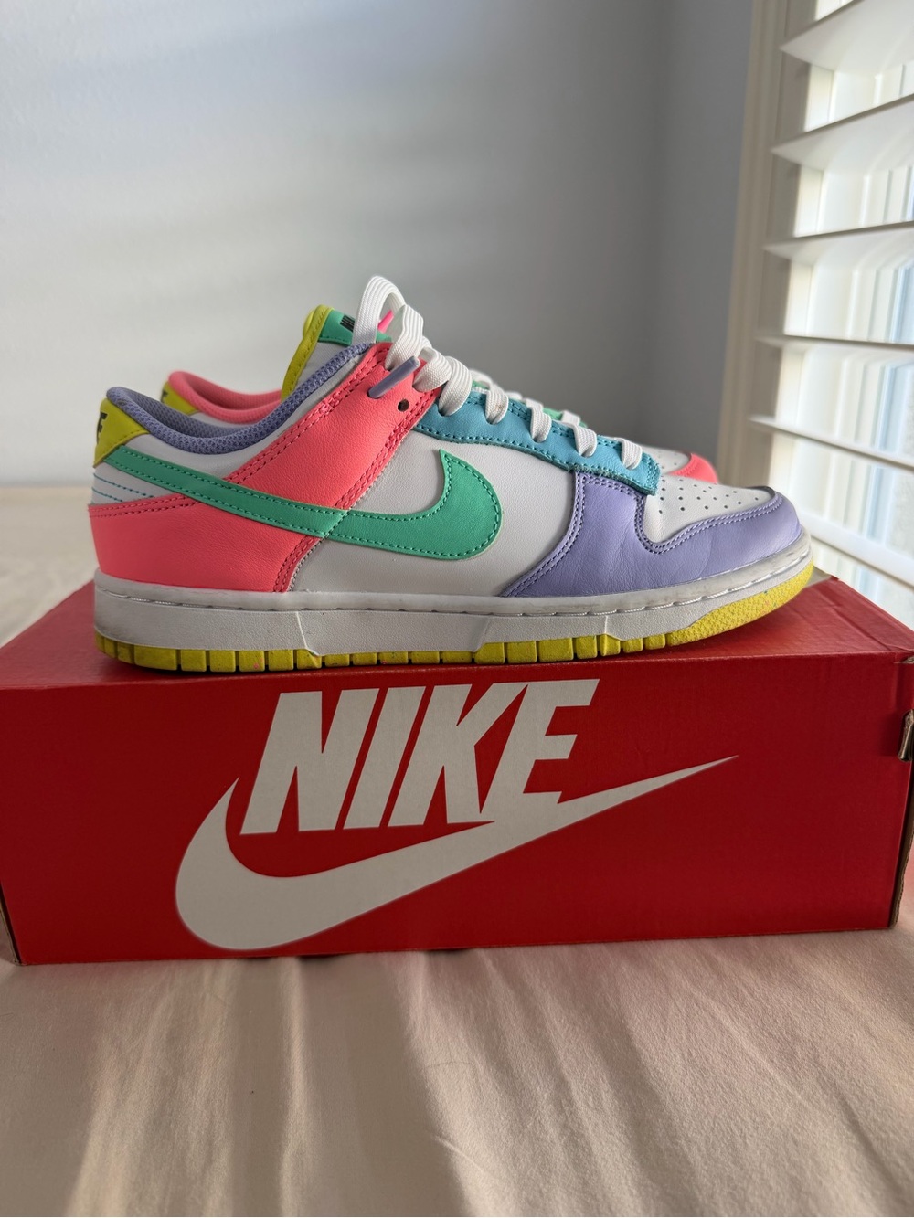 Woman’s Nike Dunks Low - Picture 9 of 10